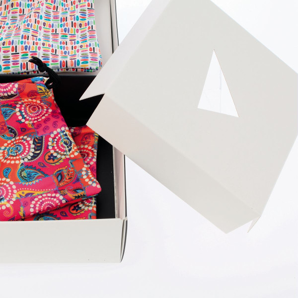 Přívěsek na krk s lupou z kolekce AIRPORT